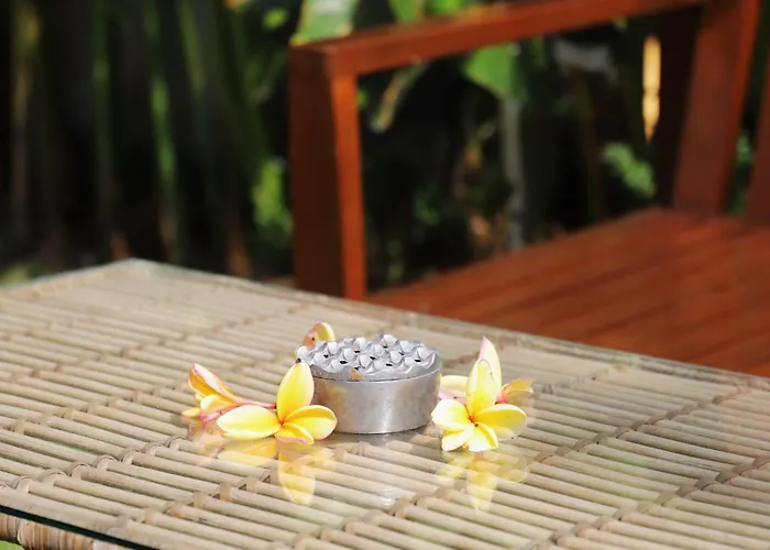 Private Pool Villa, Garden And Parking Near Canggu Вилла