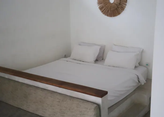 Private Pool Villa, Garden And Parking Near Canggu *